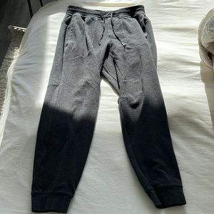 Lululemon at ease jogger